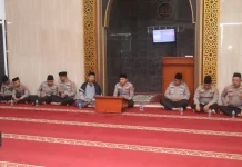 Bukan Sirine, Rasa Aman Warga Karanganyar Tumbuh Dari Subuhan Bareng Kapolres