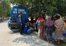 Warga Kebondanas Pusakajaya Krisis Air Bersih, Tagana Salurkan 29 Ribu Liter Air