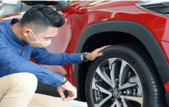 Ban Pecah saat Berkendara di Tol, Lakukan Hal ini