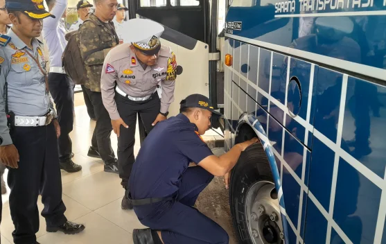 Terminal Guntur Garut Siap Operasikan Ratusan Bus Laik Jalan - RRI.co.id