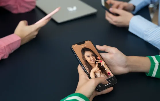 Realita dan Ilusi Gaya Hidup Generasi Z di Instagram