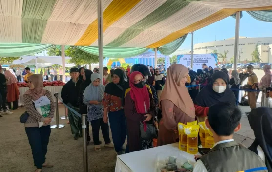 Polda Jabar Gelar Gerakan Pangan Murah di Arcamanik, Sediakan Ratusan Ton Beras