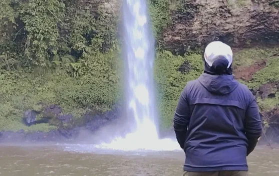 Menikmati Keindahan Curug Bugbrug Cisarua Lembang - RRI.co.id