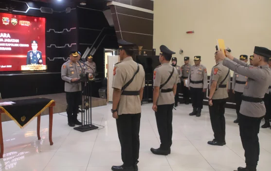 Dua Jabatan Kapolsek di Jajaran Polres Subang Diserahterimakan