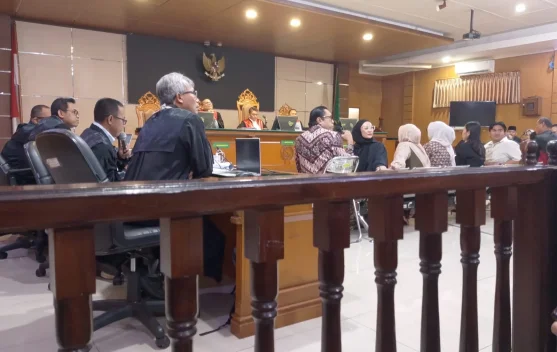Istri H.M. Kunang Sebut Perhiasan yang Disita KPK Dibeli dari Hasil Usaha