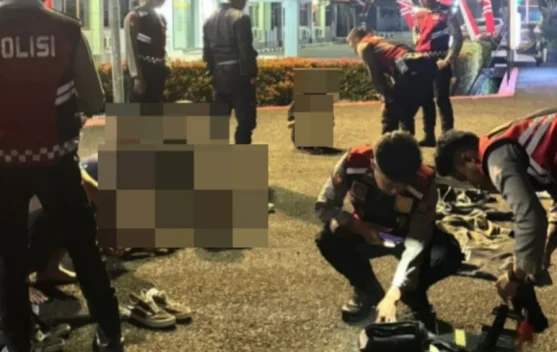 Mencurigakan,Sejumlah Pemuda Bawa Sajam Diamankan Polisi