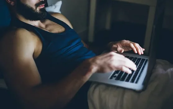 Kebiasaan Sepele yang Bikin Laptop Cepat Rusak, Jangan Terus Dilakukan