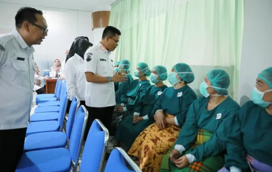 Pelayanan KB Massal Kabupaten Bandung Pecahkan Rekor MURI