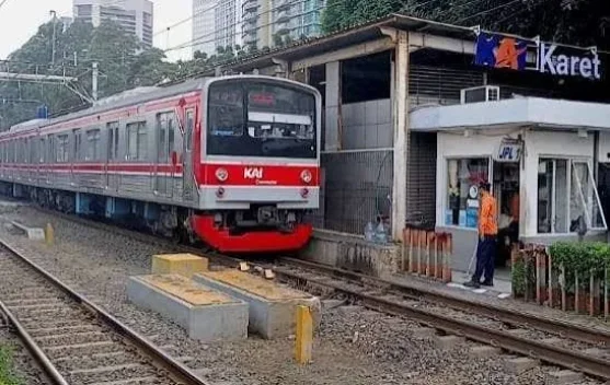Mobilitas Jutaan Orang Terpantau,Stasiun Kereta Karet-BNI City