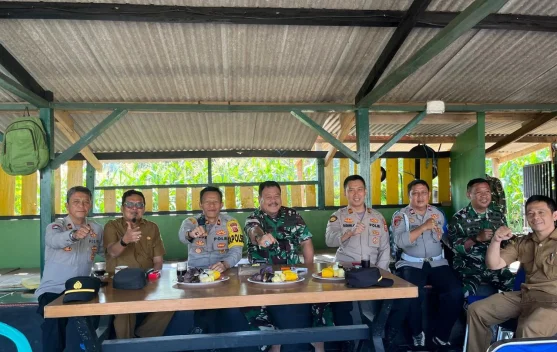 Ngopi Bareng Pererat Sinergitas TNI-POLRI dan Forkopimcam di Jalancagak