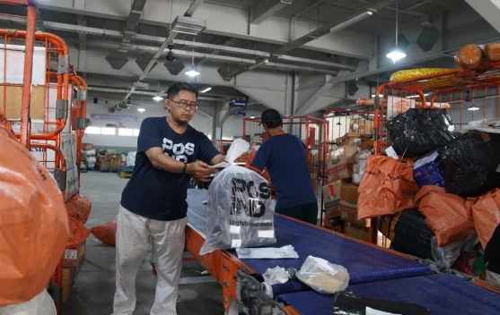 Kiriman Flash Sale 37,5%, Pos Indonesia Perhari Catat Peningkatan hingga 165 Ton