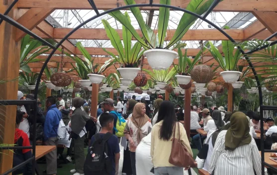Kunjungan ke Florawisata D'Castello Naik 30 Persen saat Libur Sekolah