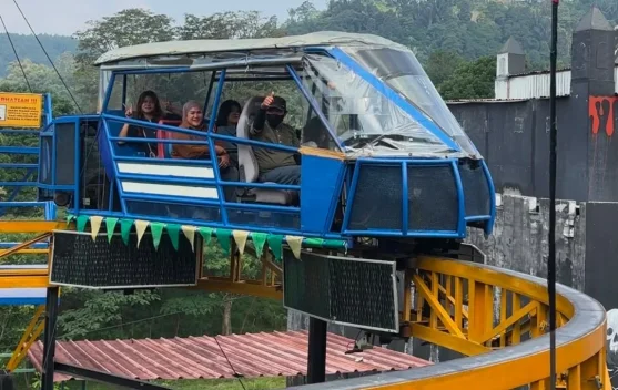 Monorel Jadi Favorit Baru Wisatawan yang Berkunjung ke D'Castello Ciater Subang