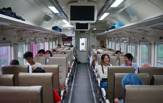 Tembus 2,5 Juta Penumpang, Peminat KAI Bandara Meningkat