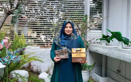 Hijab Efaz Padukan Fashion, Teknologi, dan Literasi