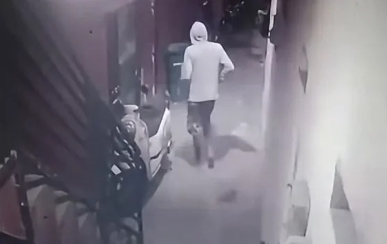 Terekam CCTV! Aksi Curanmor Gasak Dua Motor Warga di Ujungberung