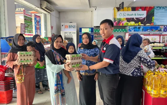 Cegah Stunting, Alfamidi Bekasi Salurkan 12.000 Telur hingga Tahap 4