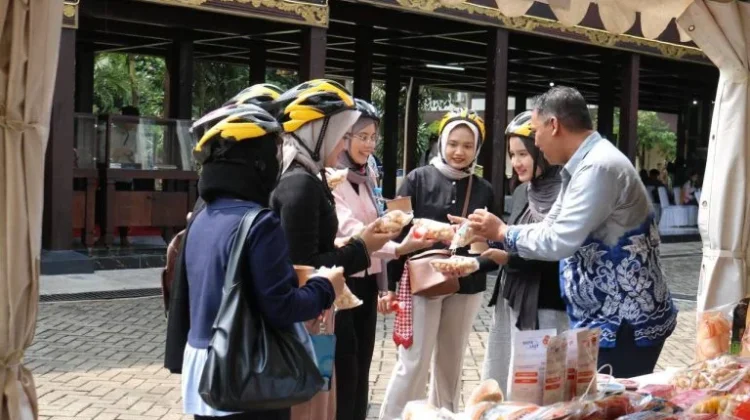 Kalsel Promosi Olahan Ikan Daerah ke Nasional