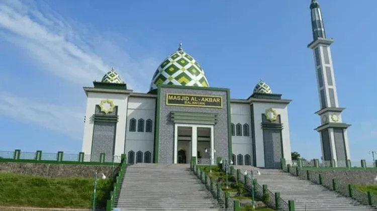 Masjid Al-Akbar Balangan Sediakan Ratusan Porsi Buka Puasa