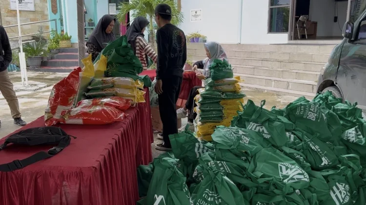 Ratusan Paket Sembako Hadir di Pasar Murah BCSR Kelurahan Telawang