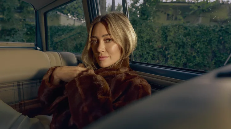Hilary Duff Kembali lewat “Weather for Tennis”