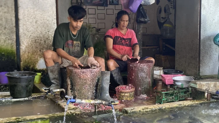 Dari Tabungan Kecil Badri Rintis Jualan Ikan Segar