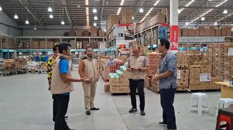 Satgas Pangan Polda Kalsel Cek Harga Bapokting di Lotte Mart Banjarmasin