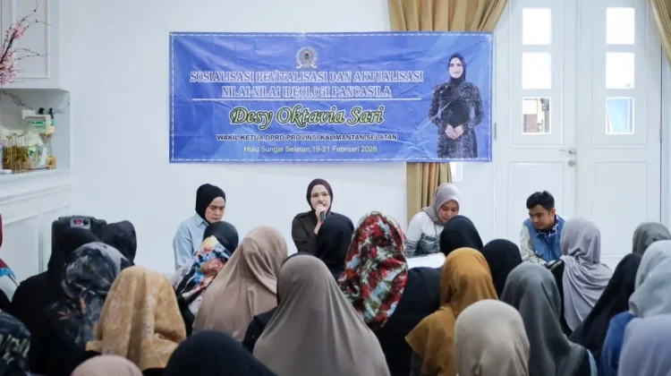 Desy Sosialisasikan Nilai Pancasila di Sungai Raya