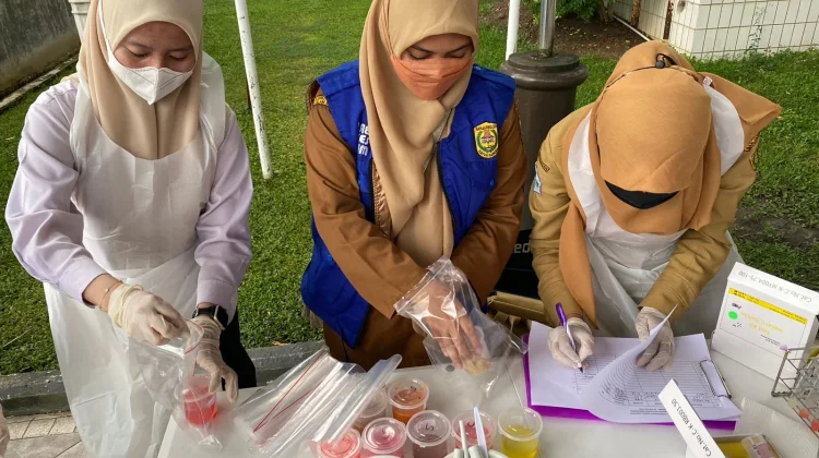 Waspada Zat Berbahaya di Jajajan Pasar Wadai, Dinkes Banjarmasin Lakukan Sidak!