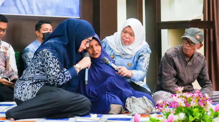 Silaturahmi Bersama Warga, Walikota Serap Aspirasi dan Serahkan Bantuan
