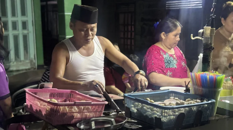 Sejumlah Pedagang di Banjarmasin Raih Keberkahan di Malam Ramadan