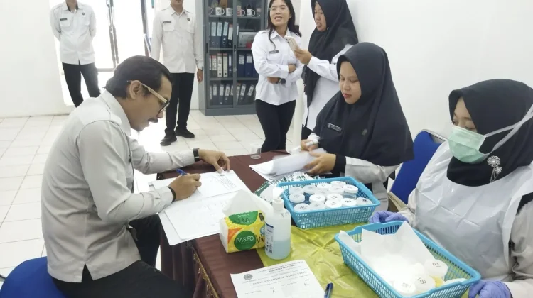 BNNK Tabalong Gelar Tes Urine Pegawai