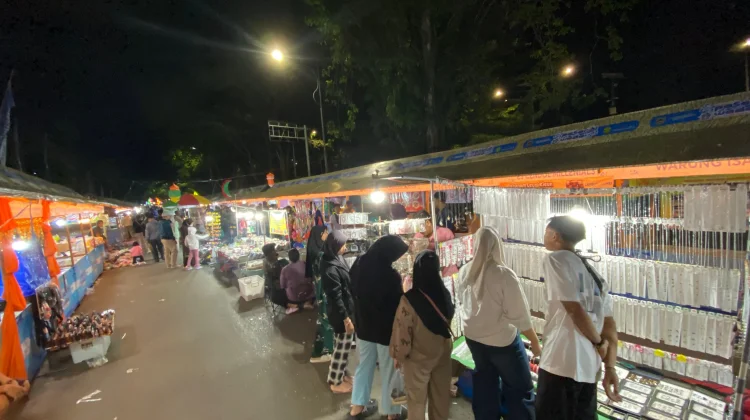 Dalih Berbagi, Bukan Jual Beli. Pedagang Pasar Wadai Diklaim Saling Pinjam Lapak