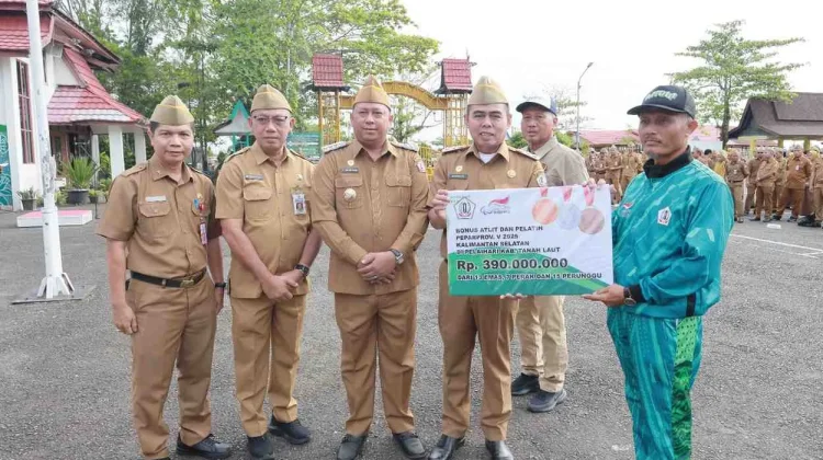 Bupati Batola Kucurkan Hibah Tiga Miliar dan Bonus Atlet Berprestasi