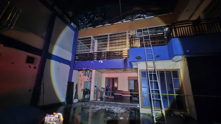 Kebakaran Melanda Eks Kantor PAN Kalsel di Jalan Ahmad Yani