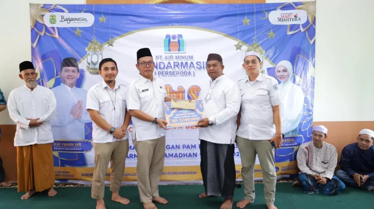 Serambi Surau PAM Bandarmasih, Jalin Silaturahmi dan Salurkan Bantuan