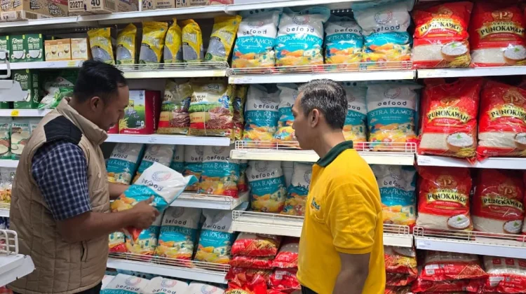 Satgas Pangan Polda Kalsel Pantau Bapokting di Mitra Diskon Swalayan