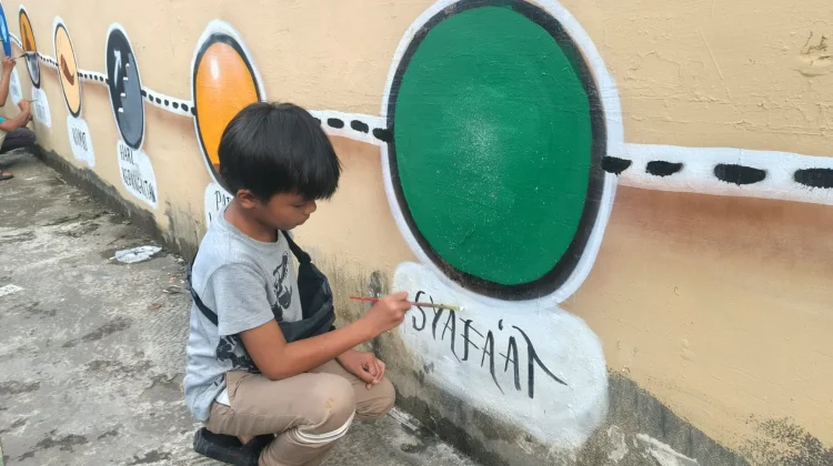 Dakwah Lewat Mural, Pemuda Banua Sulap Dinding Kumuh Jadi Pesan Moral
