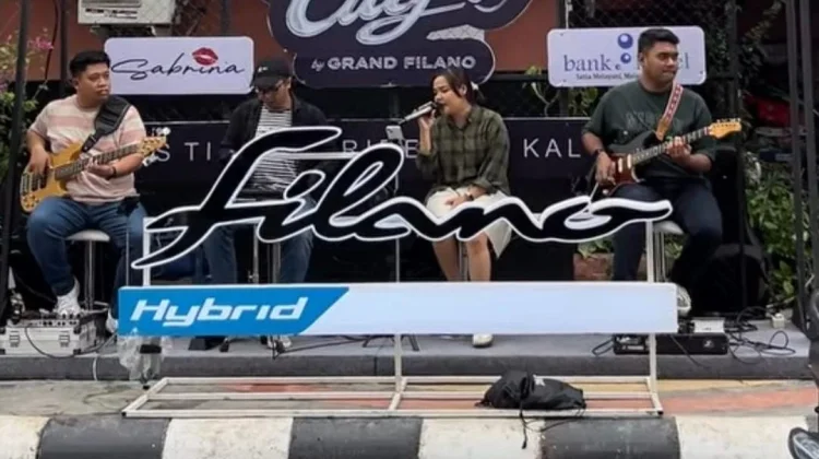 Trotoar Hasanuddin H.M “Dirampas” Kafe! Beranikah Pemko Banjarmasin Menindak?