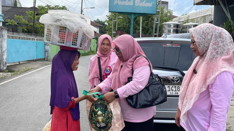 FJPI Kalsel Berbagi Ramadan, Perkuat Solidaritas Jurnalis Perempuan