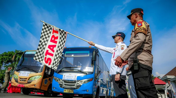 Pemko Banjarbaru Berangkatkan Warga ke Banua Anam lewat Mudik Gratis 2026