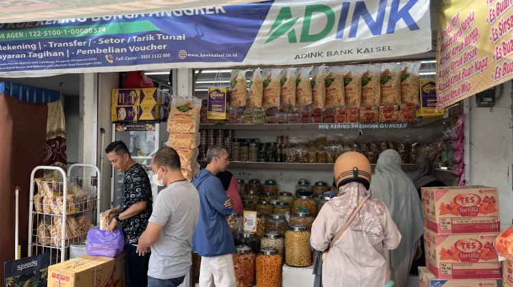 Ribuan Kue Kering Habis Terjual, Jadi Berkah di Hari Raya