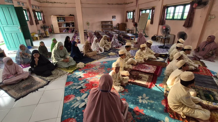 Kisah Ramadan, Satu Bulan Menjaga Tradisi Ngaji Pagi di Kelayan Selatan