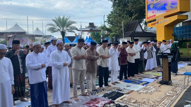 Tumpah Ruah Warga, Idulfitri Perdana di Balai Kota Banjarmasin