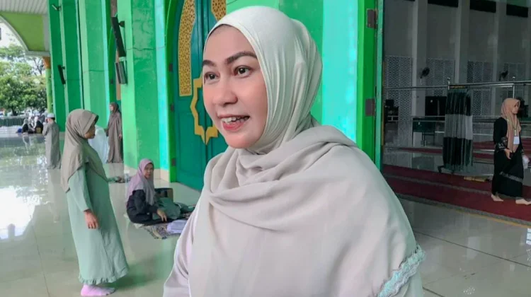 Rayakan Idulfitri, Wali Kota Lisa Utamakan Berbagi