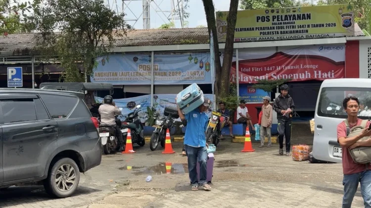 Kebutuhan Porter di Pelabuhan meningkat di momen Lebaran