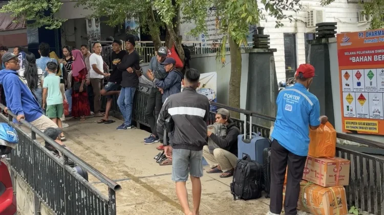 Penggunaan Porter di Pelabuhan Masih Menjadi Pilihan