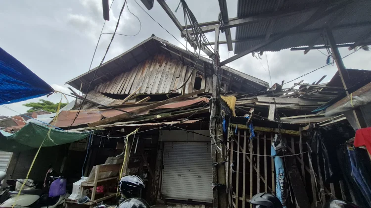 Bangunan Roboh, Perumda Pasar Baiman Siapkan Kios bagi Pedagang Terdampak