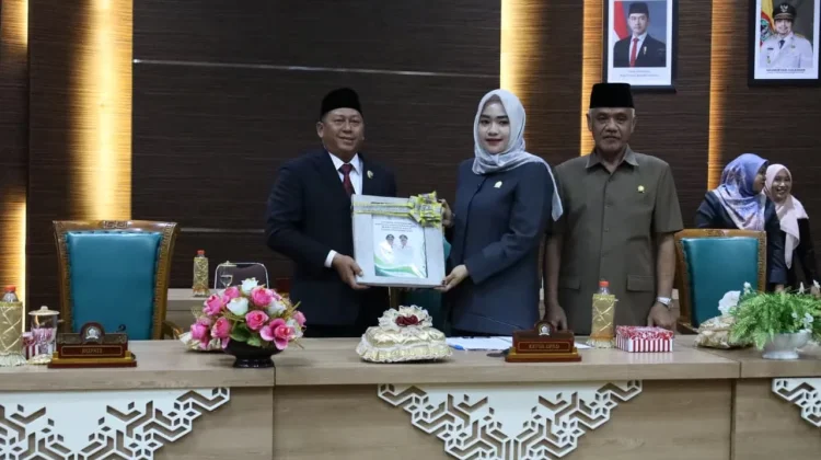 Bupati Sampaikan LKPJ 2025 di Paripurna DPRD Batola