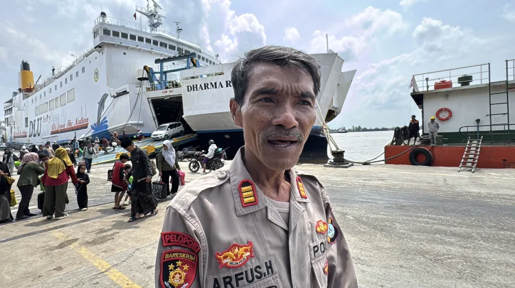 Pengamanan Arus Balik Lebaran di Pelabuhan Trisakti Dinilai Maksimal